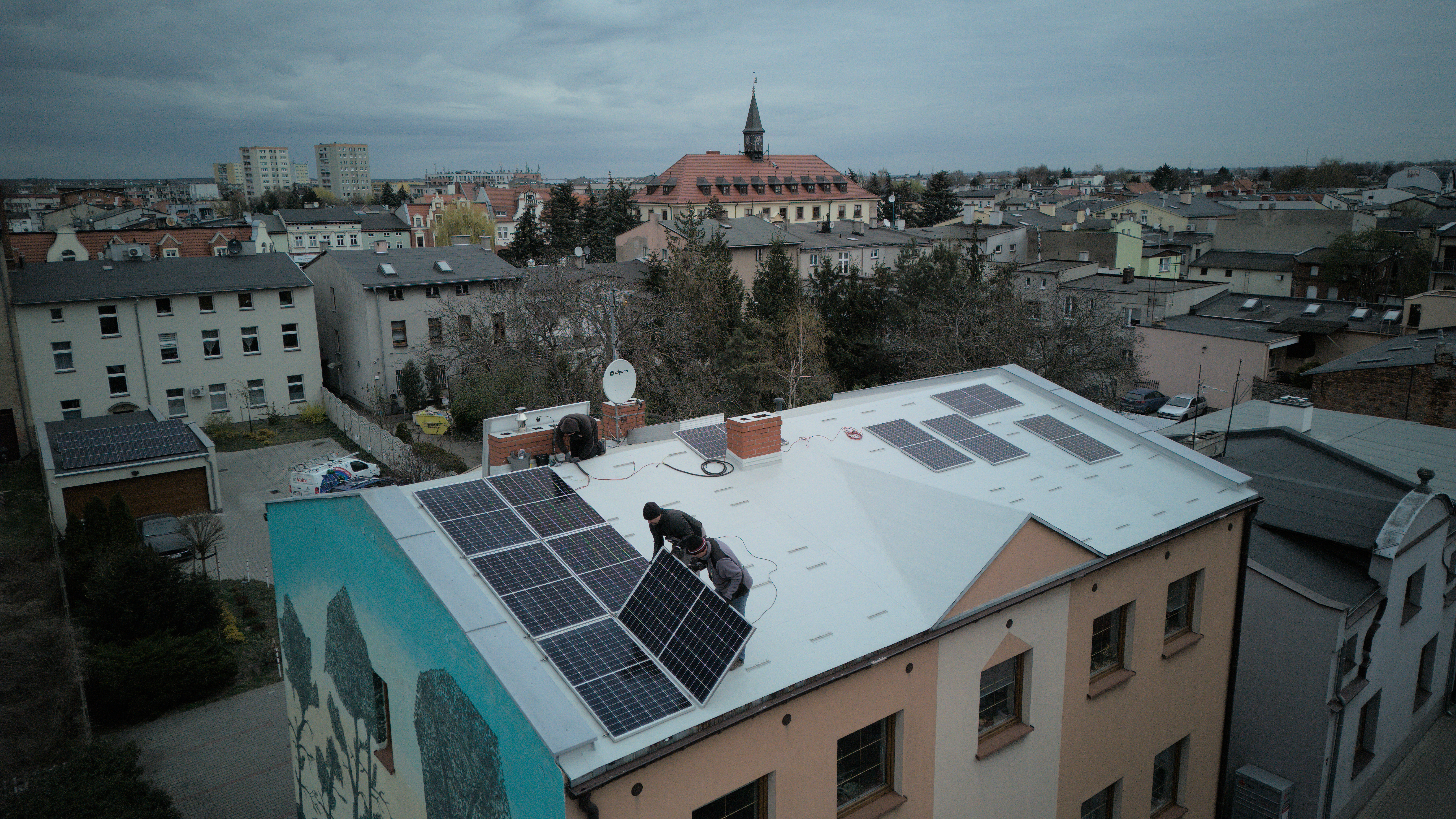 Wykonanie całościowego krycia membraną Starflex Ultra FR